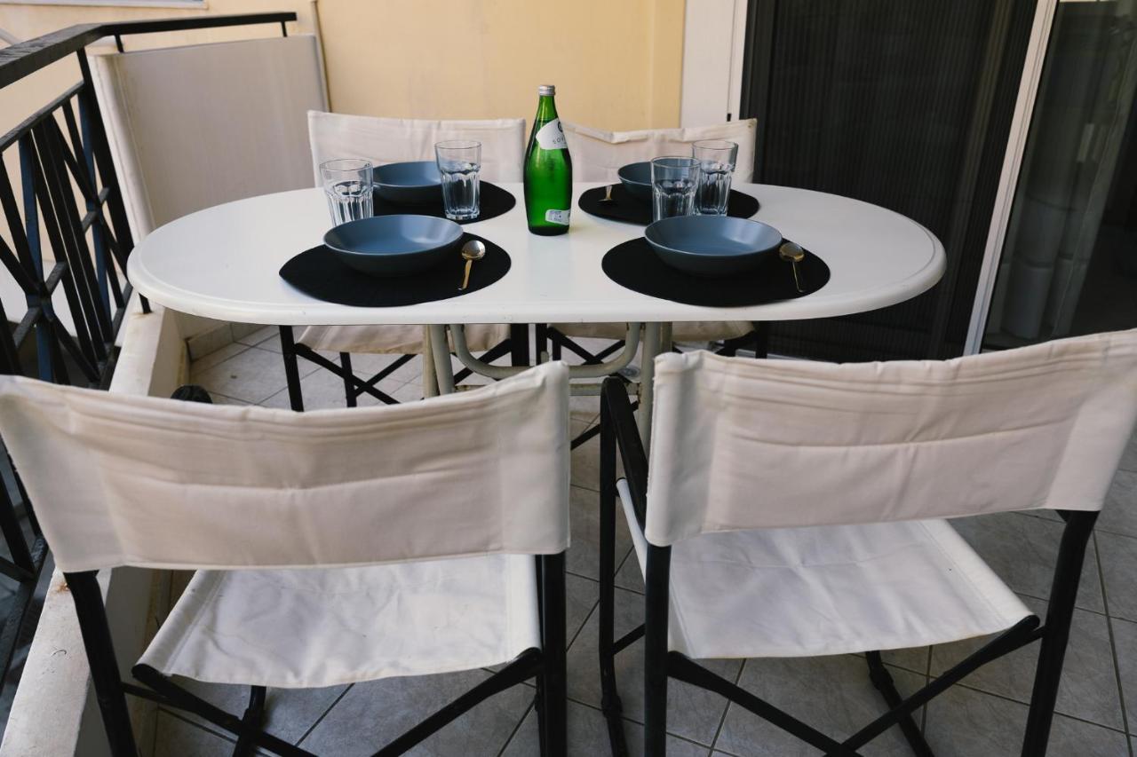 Spacious Apartment Close To The Sea And The City Center Athen Exterior foto