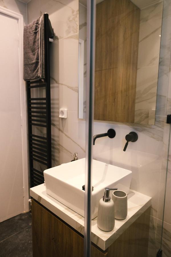 Spacious Apartment Close To The Sea And The City Center Athen Exterior foto